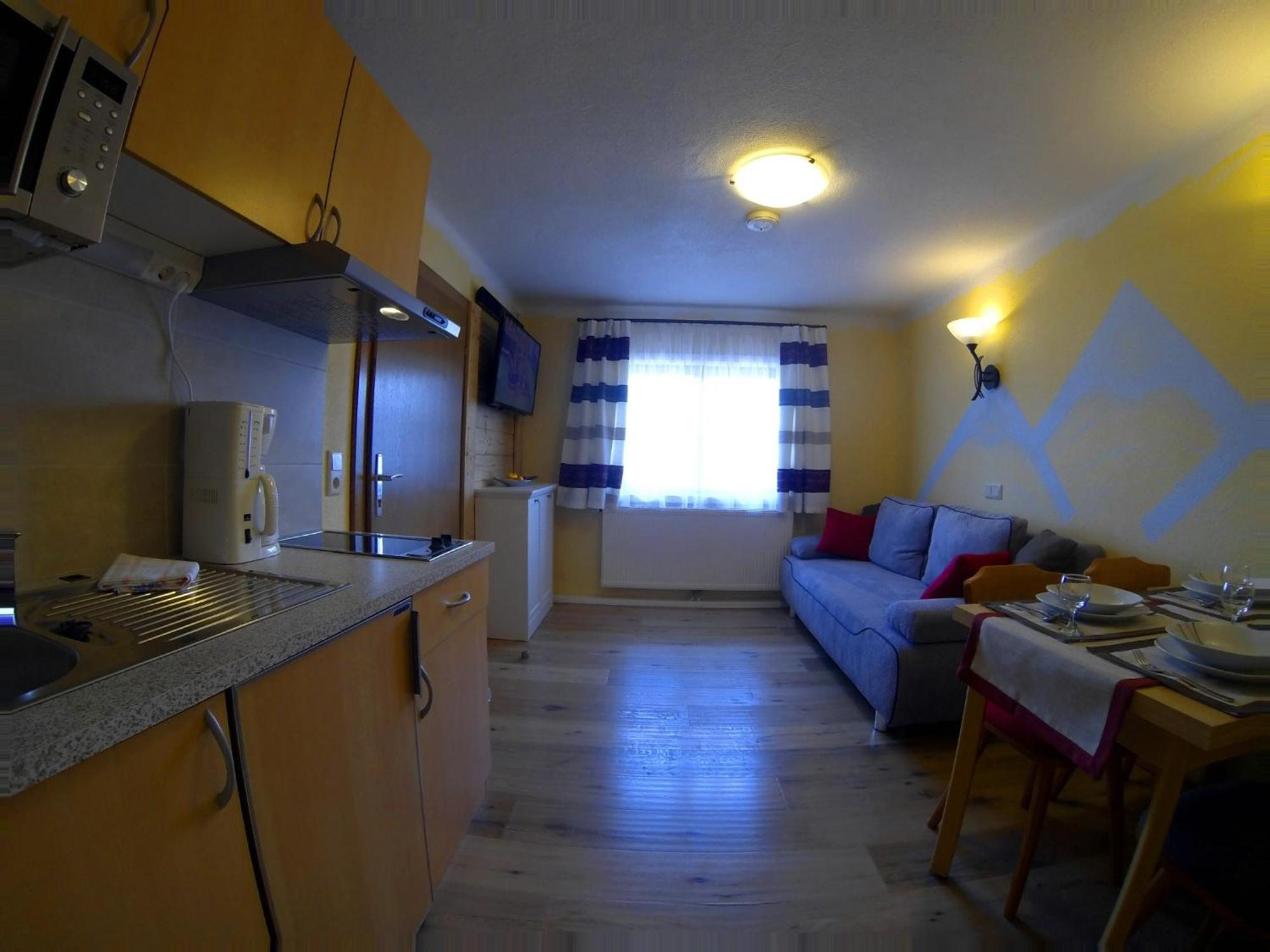 Haus Kartoner *
